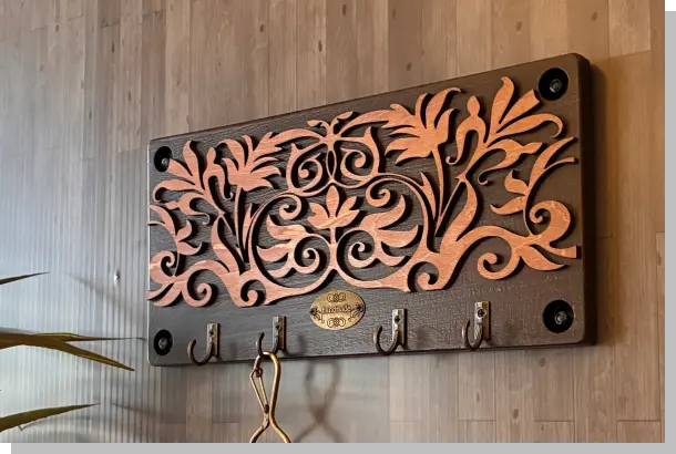 自宅の好きな場所にピンフックで設置