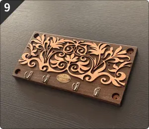 最後に前面を接合して金具を取り付け完成